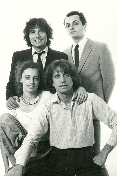 1986. Alapítótagok: Bálint Bea, Dolák-Saly Róbert, Galla Miklós, Laár András